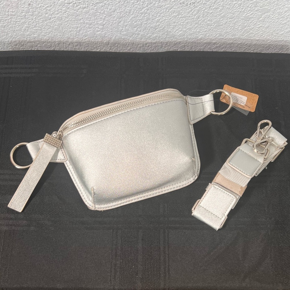 3AM Forever Silver Crossbody Bag/Fannie Pack with Adjustable Strap NWT